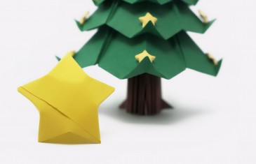 Origami estrellas de la suerte para nuestro árbol de navidad.